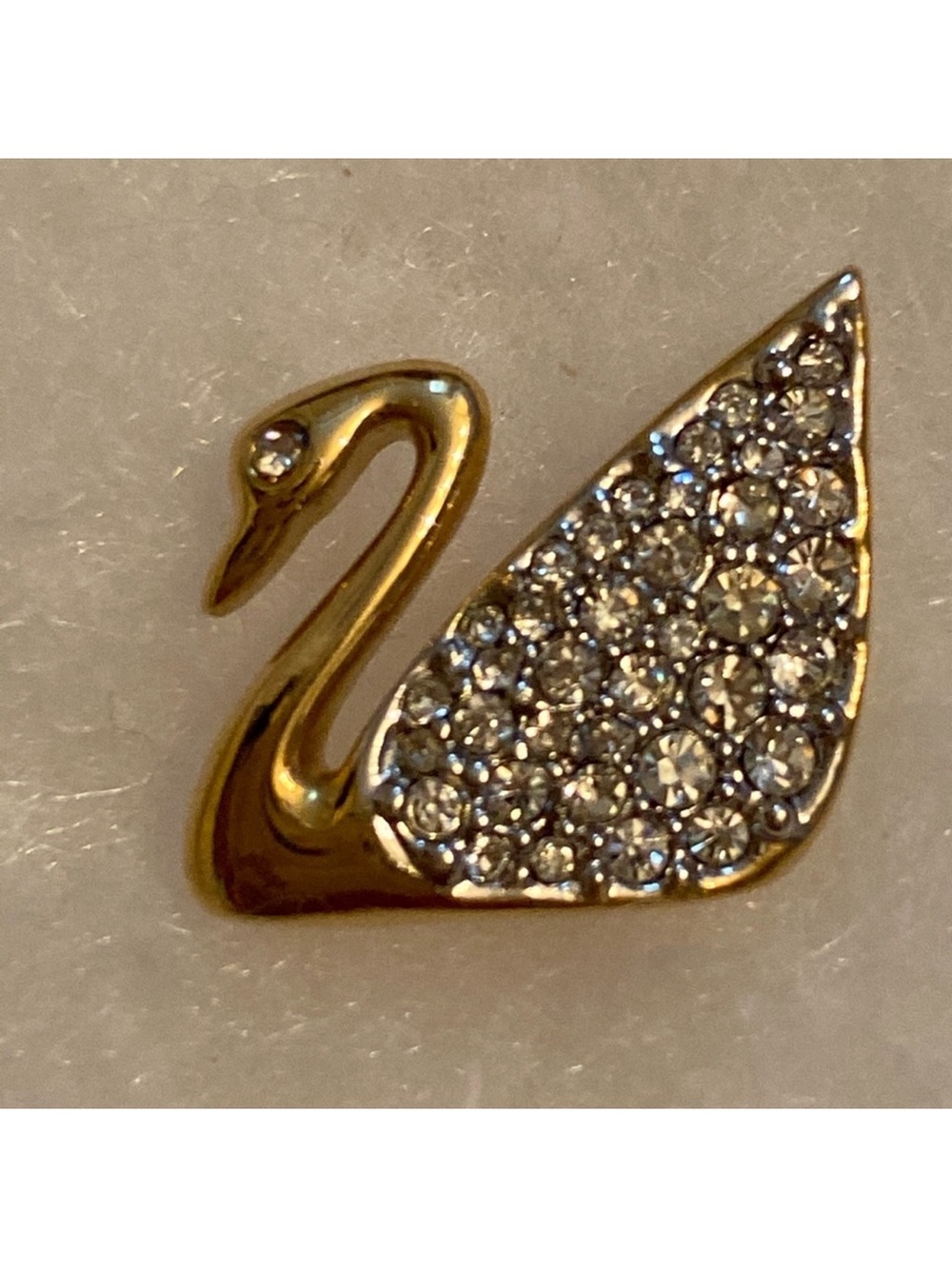 BROOCH PIN SWAN GOLD CRYSTALS BLING TAC LAPEL